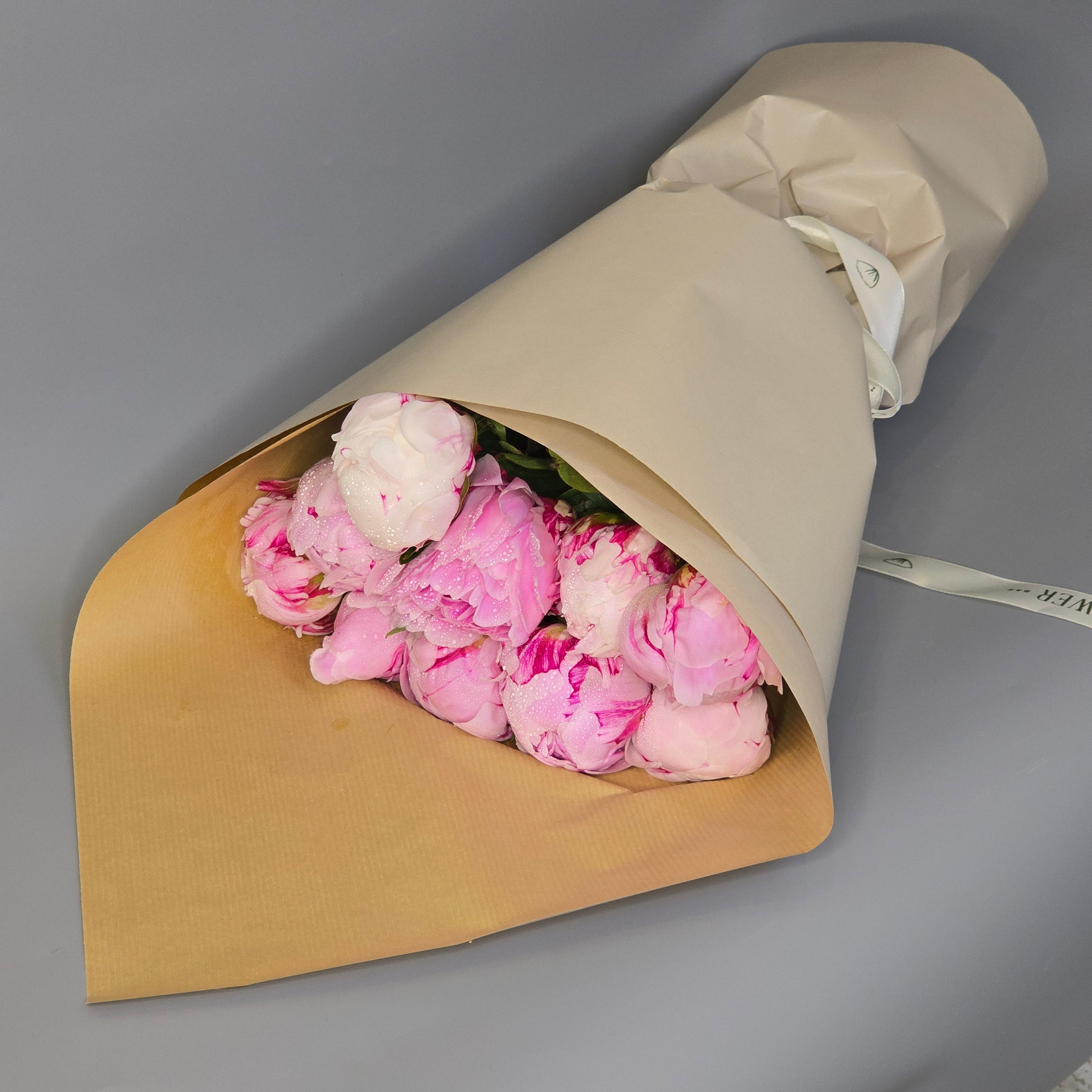 10 Pink Peonies