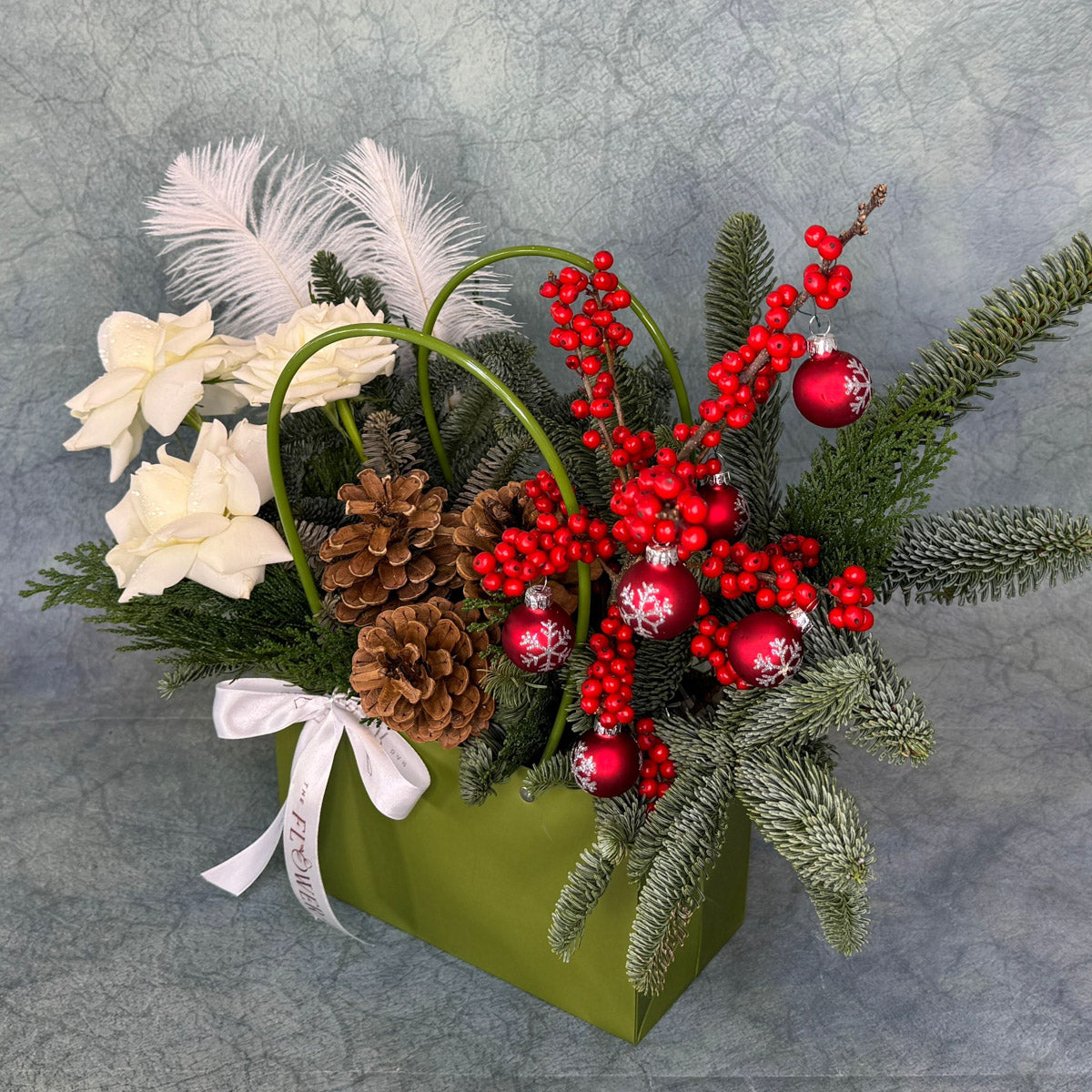 Christmas Arrangement "Green Berth"