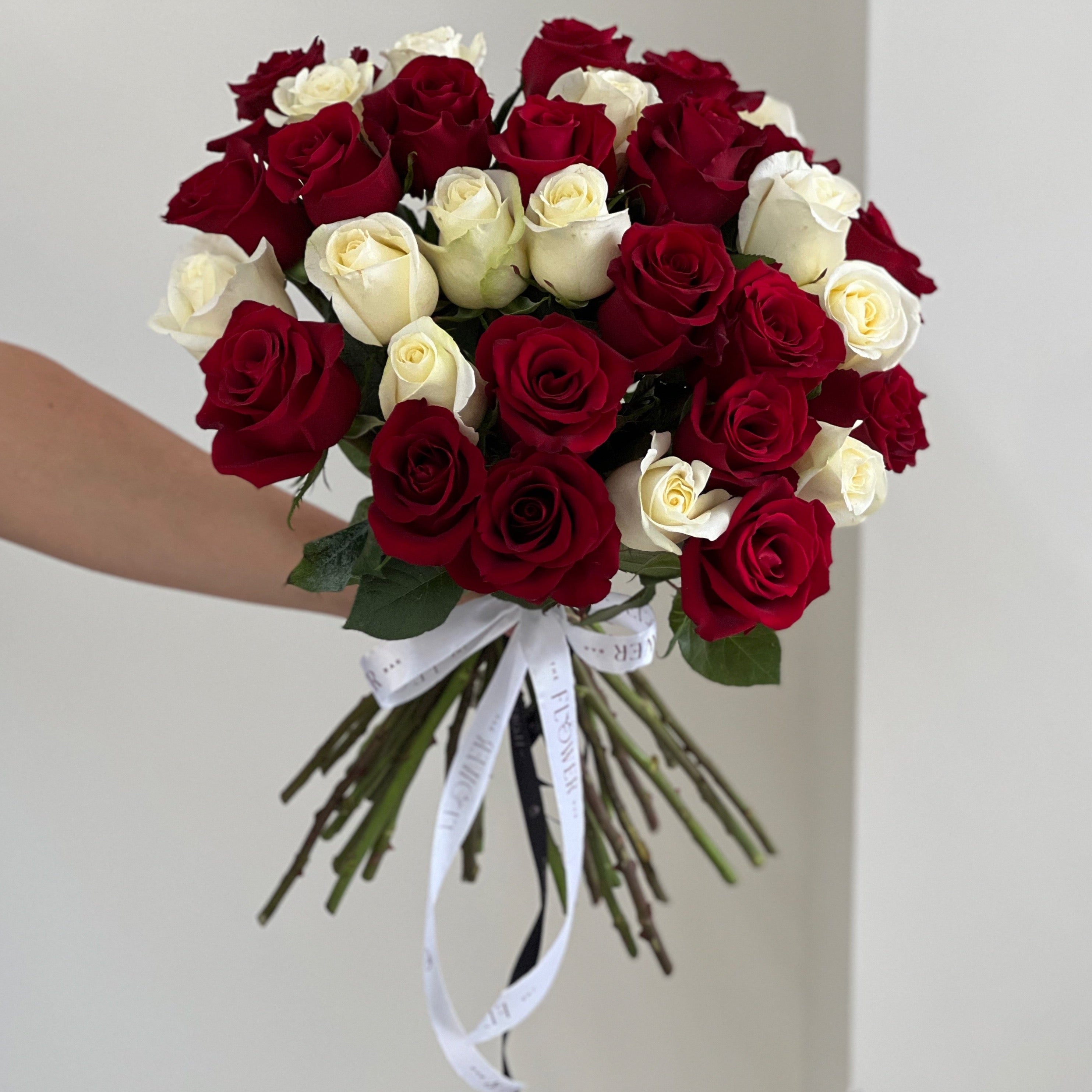 Red & White Roses