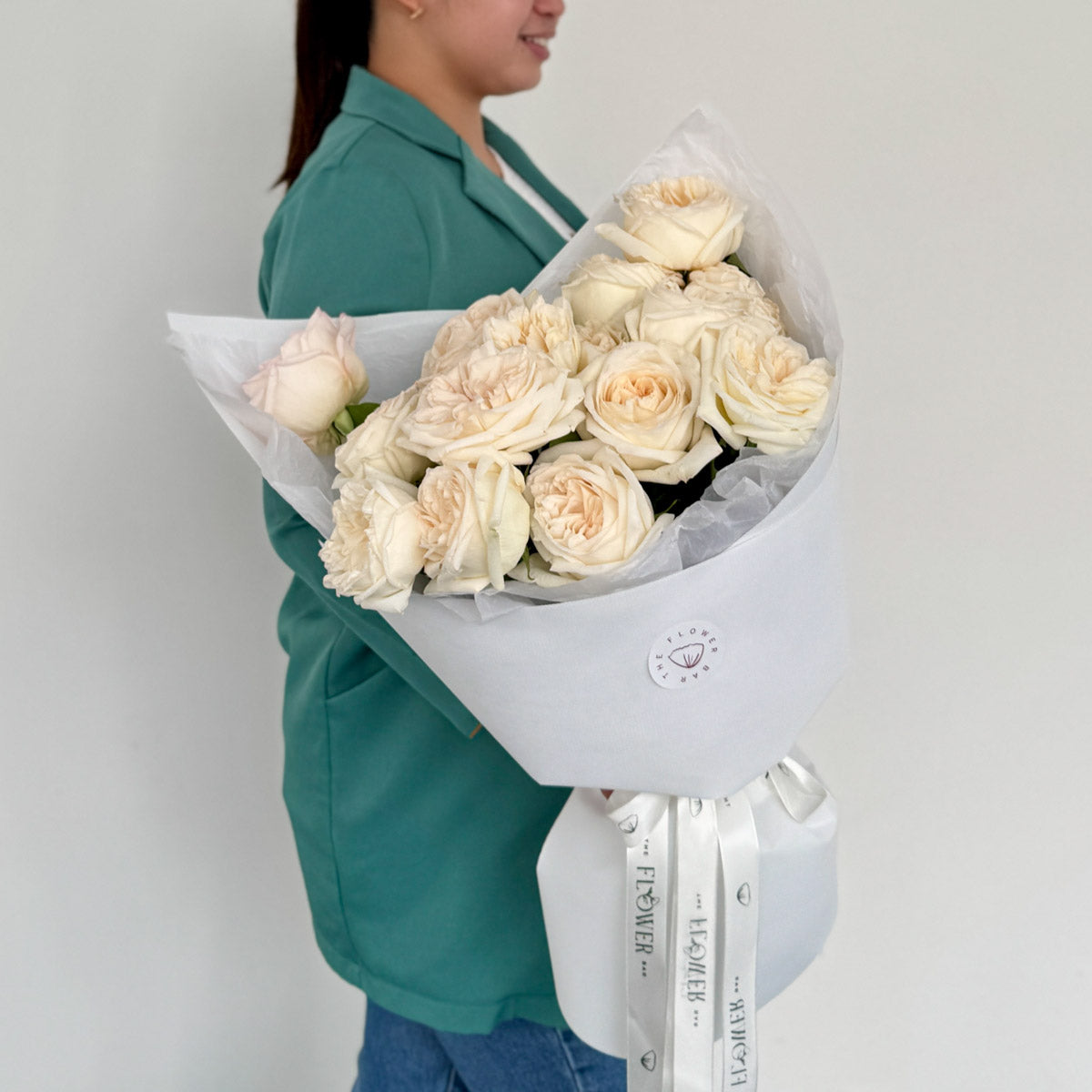 15 White O'Hara Roses Bouquet