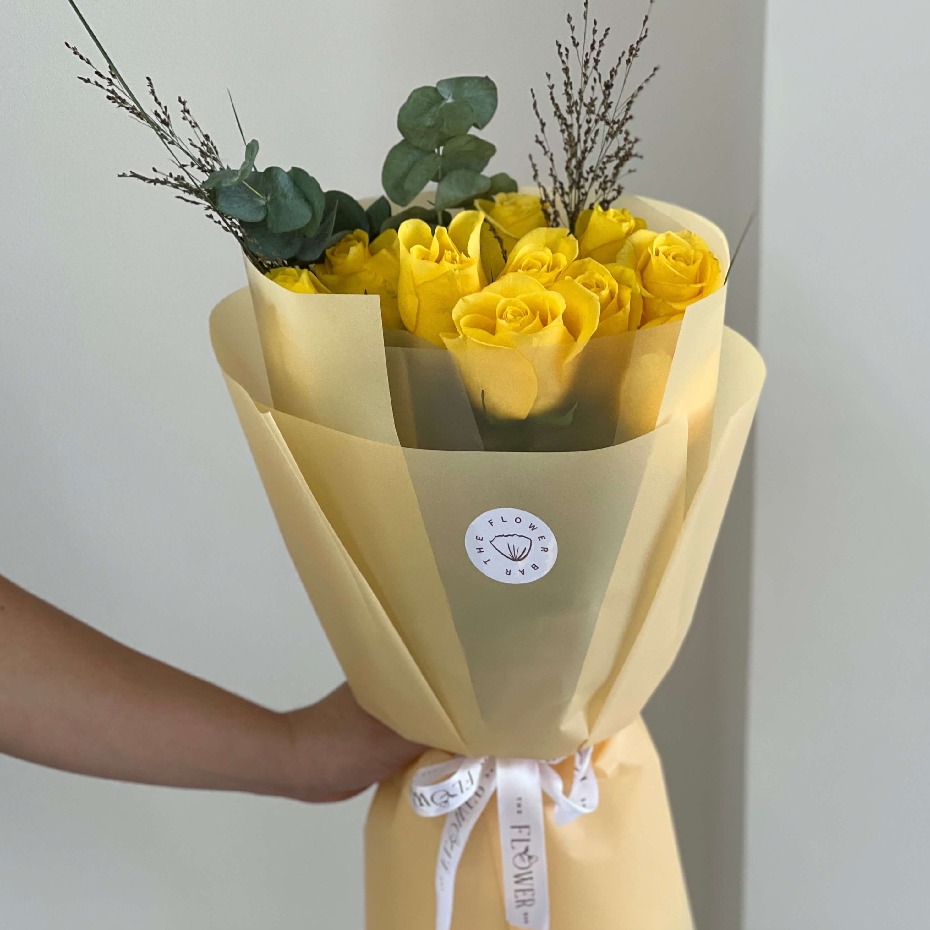 10 Yellow Roses